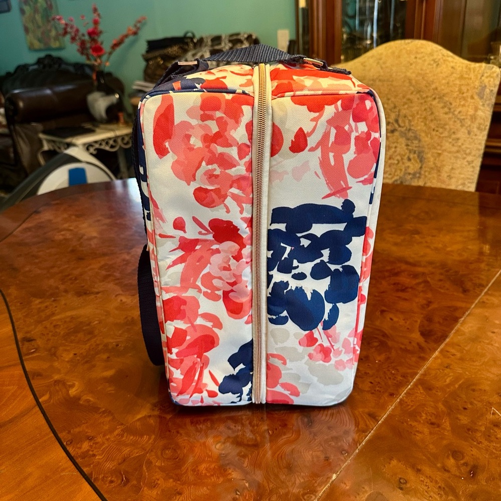 Charlie Happy Glamper camping wine picnic bag
